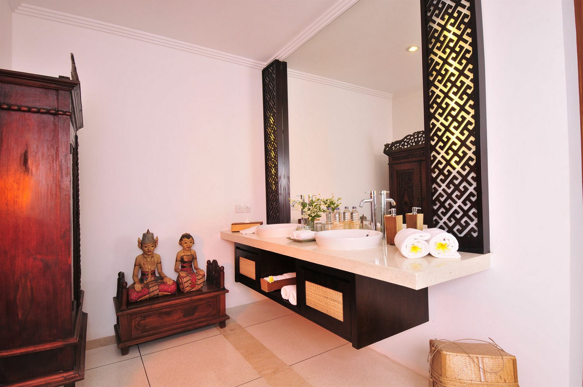 The Luku Villa Buwit Exterior photo